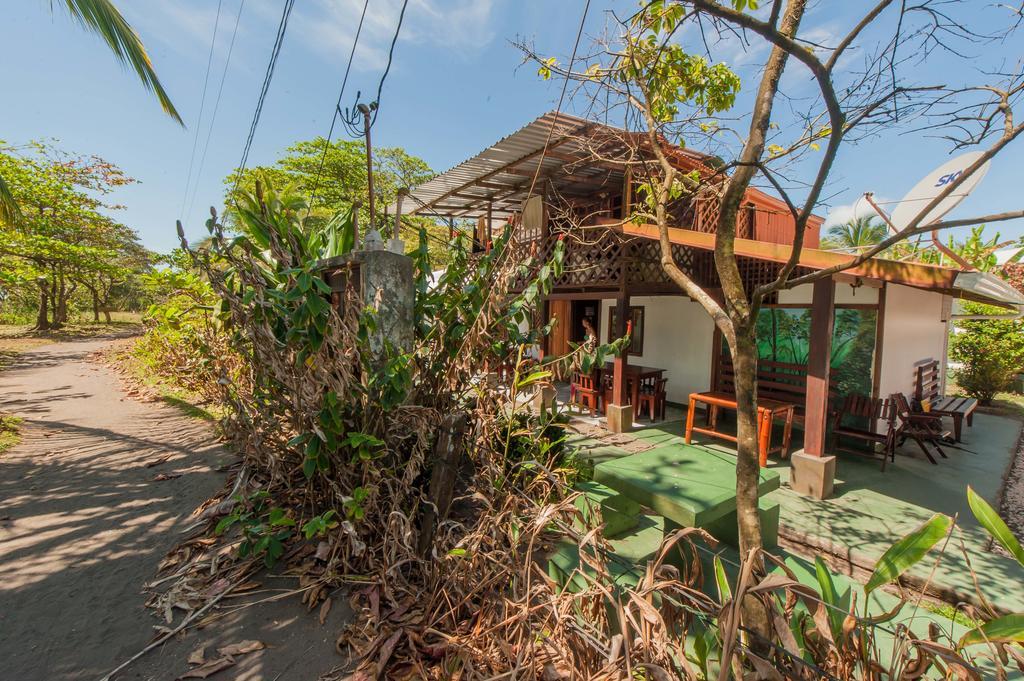 Cabinas Balcon Del Mar Тортугеро Экстерьер фото