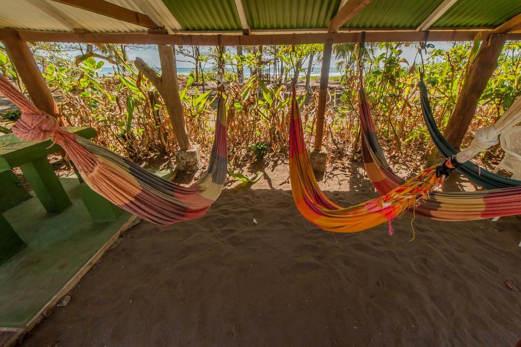 Cabinas Balcon Del Mar Тортугеро Экстерьер фото